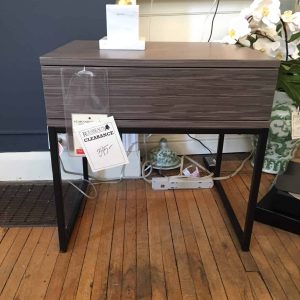 Geovin Fumo Nightstand