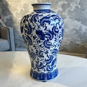 Blue & White Vase (Medium)